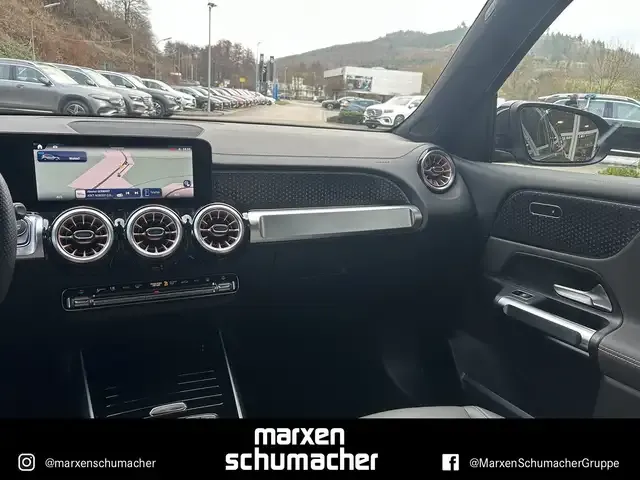 Mercedes-Benz EQB 350