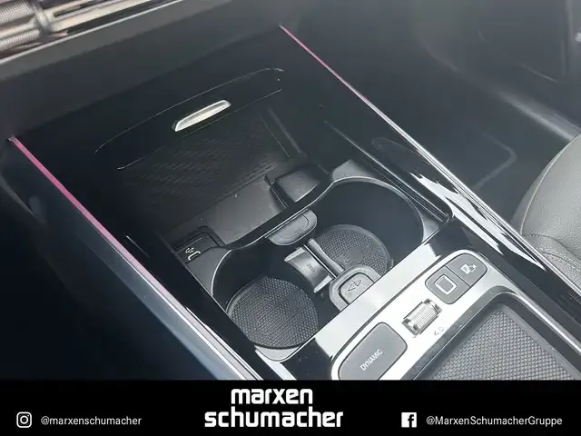 Mercedes-Benz EQB 350