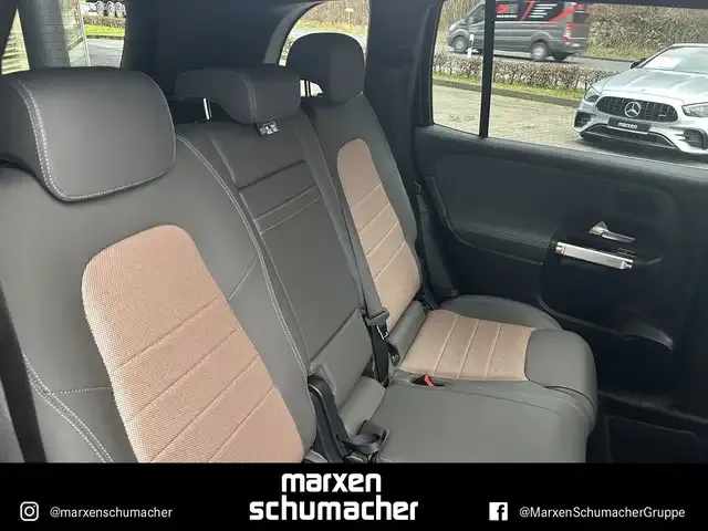 Mercedes-Benz EQB 350