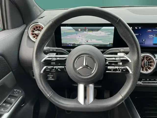Mercedes-Benz EQA 300