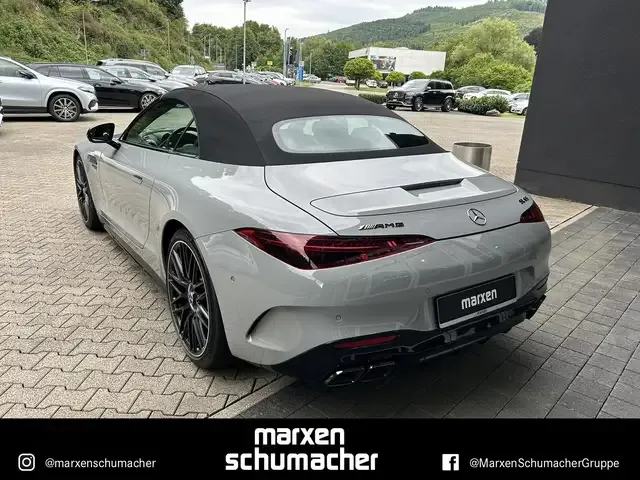 Mercedes-Benz SL 63 AMG