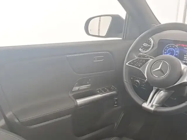 Mercedes-Benz EQA 350