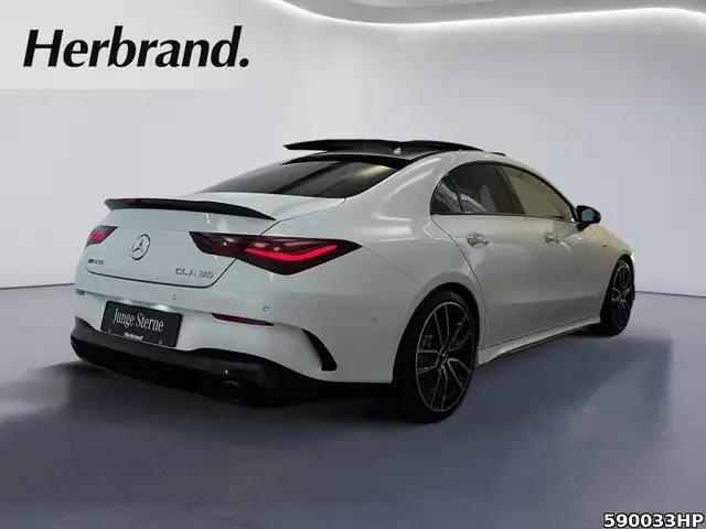 Mercedes-Benz CLA 35 AMG