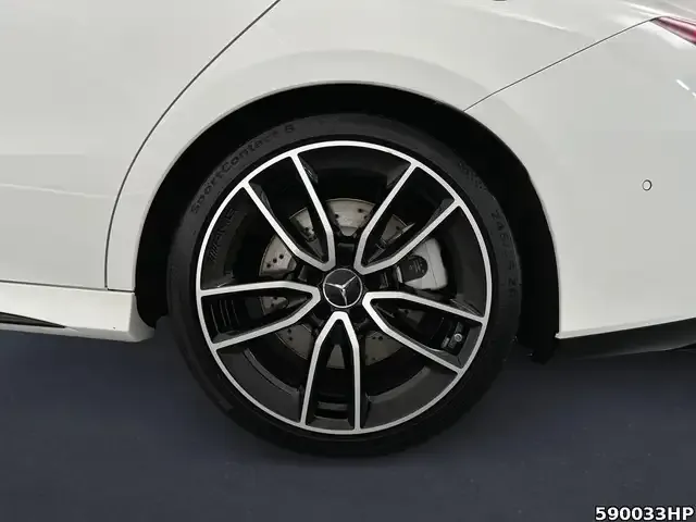 Mercedes-Benz CLA 35 AMG