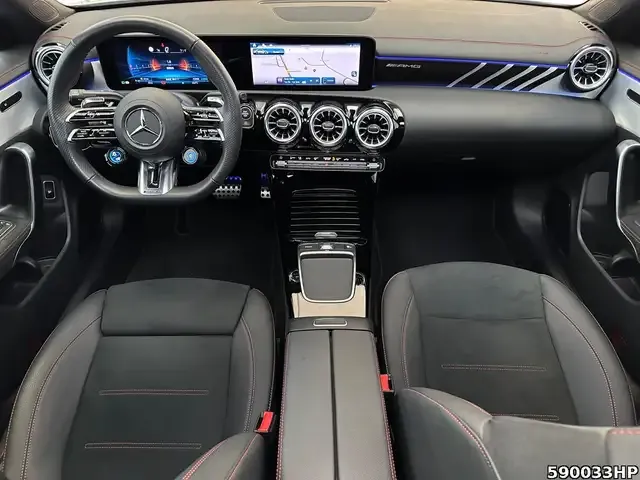 Mercedes-Benz CLA 35 AMG