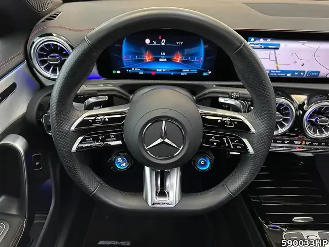 Mercedes-Benz CLA 35 AMG