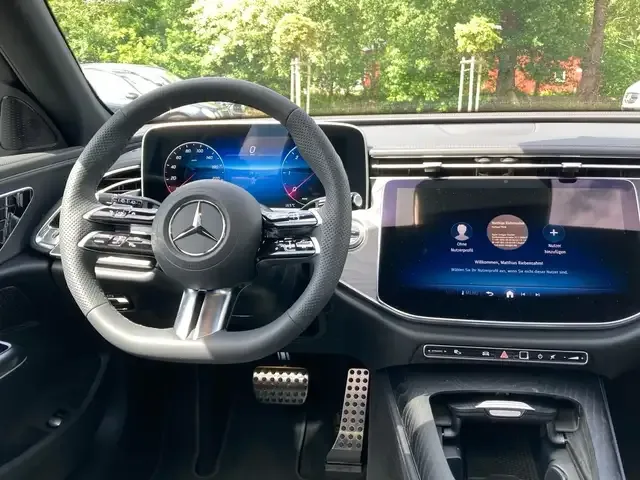 Mercedes-Benz E 200