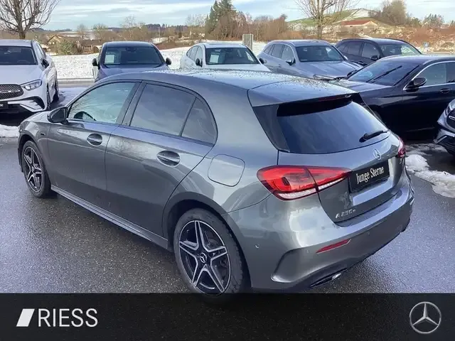 Mercedes-Benz A 250