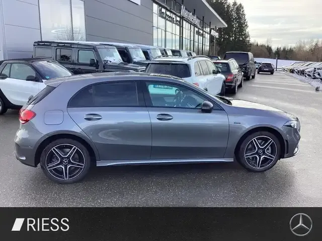 Mercedes-Benz A 250