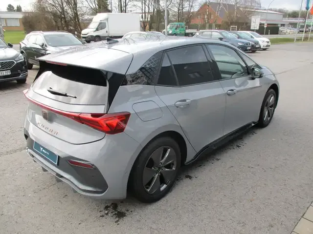 CUPRA Born
