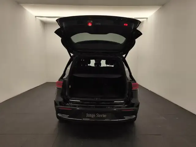 Mercedes-Benz EQB 350