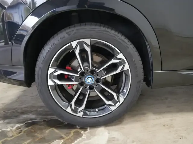 BMW iX2