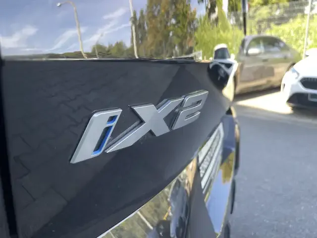 BMW iX2