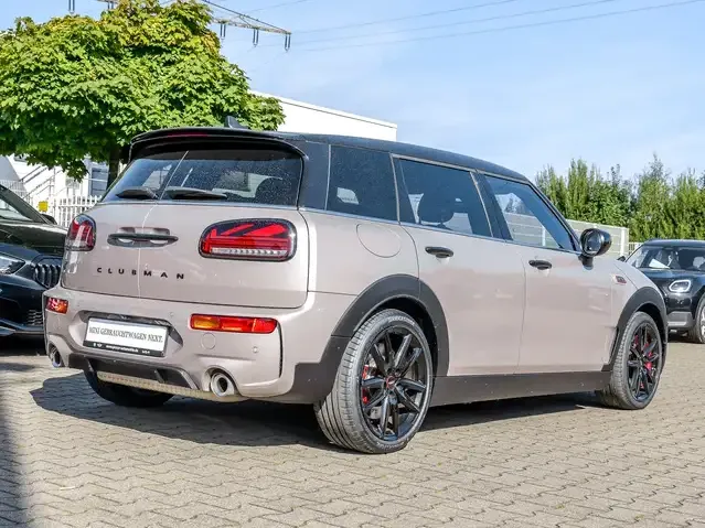 MINI John Cooper Works Clubman