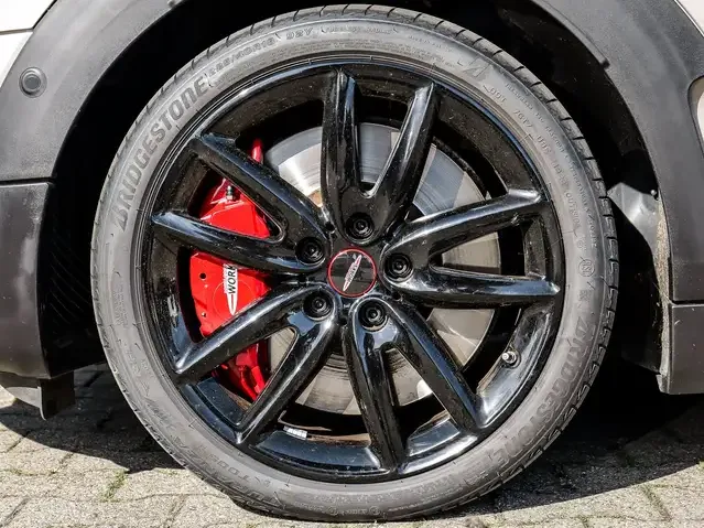 MINI John Cooper Works Clubman