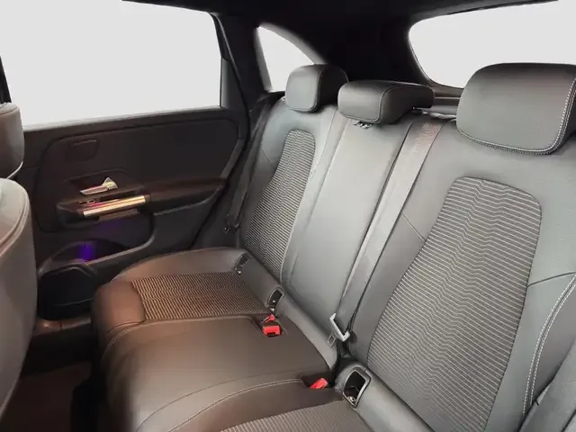 Mercedes-Benz B 250