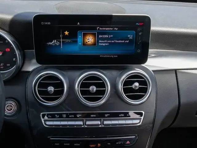 Mercedes-Benz C 180