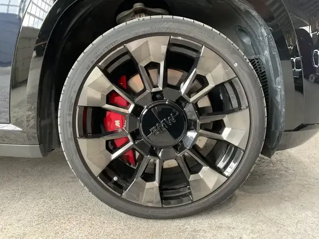 BMW XM