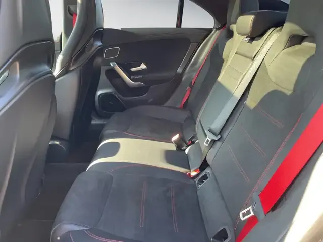 Mercedes-Benz CLA 45 AMG