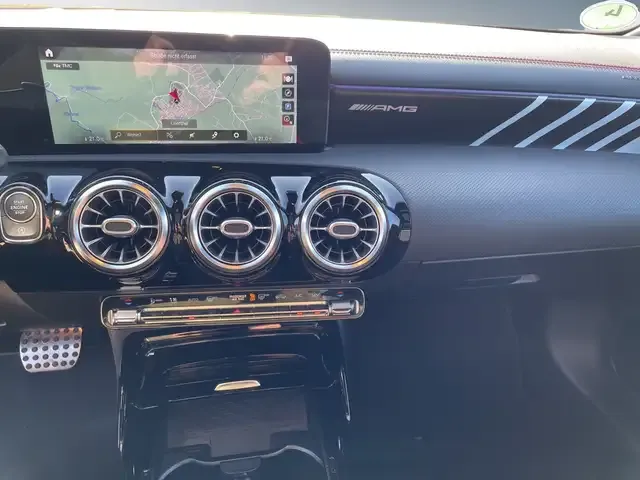 Mercedes-Benz CLA 45 AMG