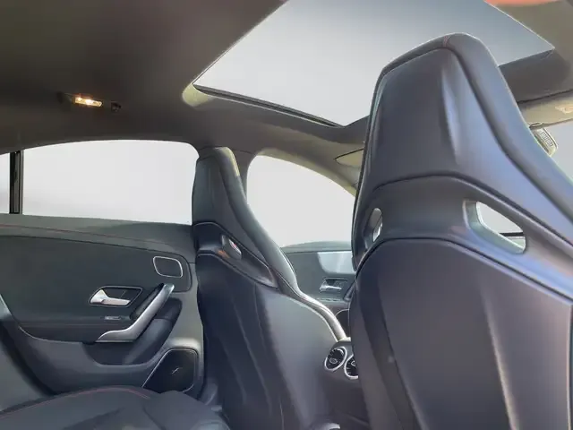 Mercedes-Benz CLA 45 AMG