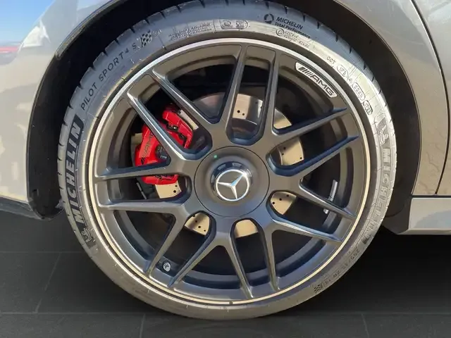 Mercedes-Benz CLA 45 AMG