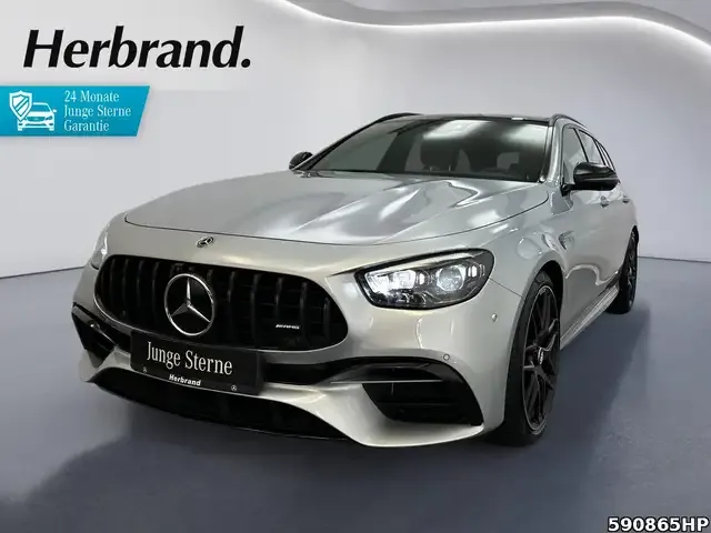 Mercedes-Benz E 63 AMG