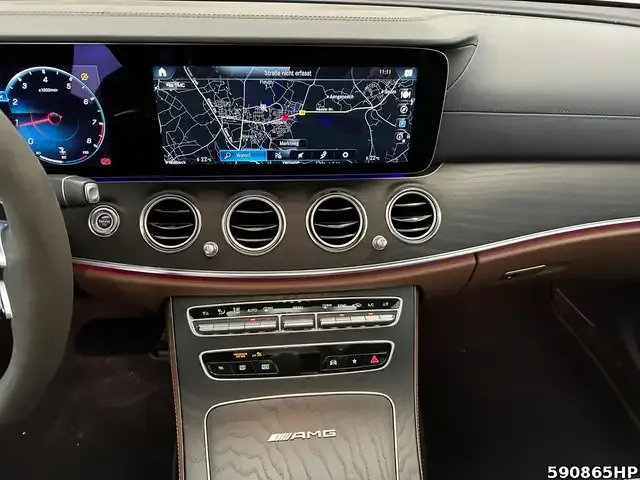 Mercedes-Benz E 63 AMG