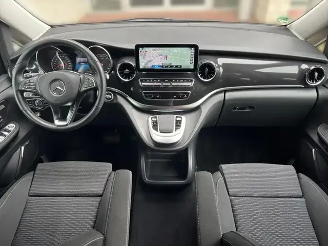 Mercedes-Benz EQV 300