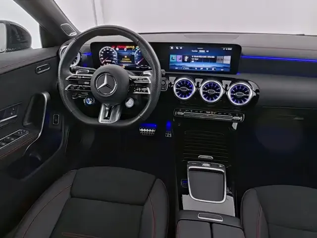 Mercedes-Benz CLA 35 AMG