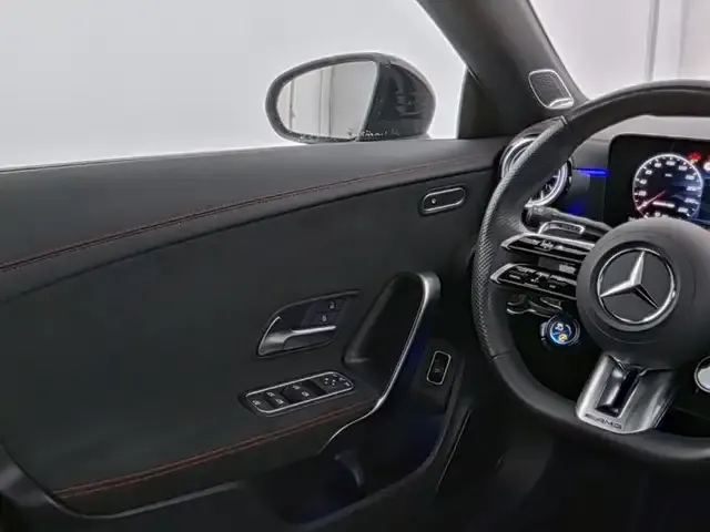 Mercedes-Benz CLA 35 AMG