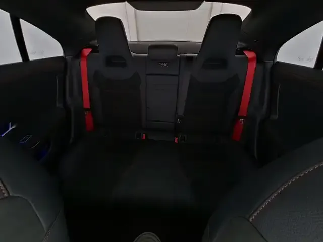 Mercedes-Benz CLA 35 AMG