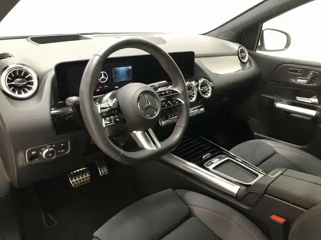 Mercedes-Benz B 220