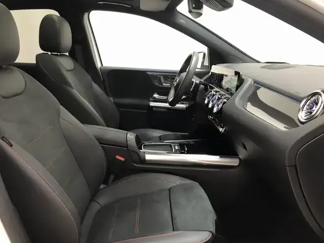 Mercedes-Benz B 220