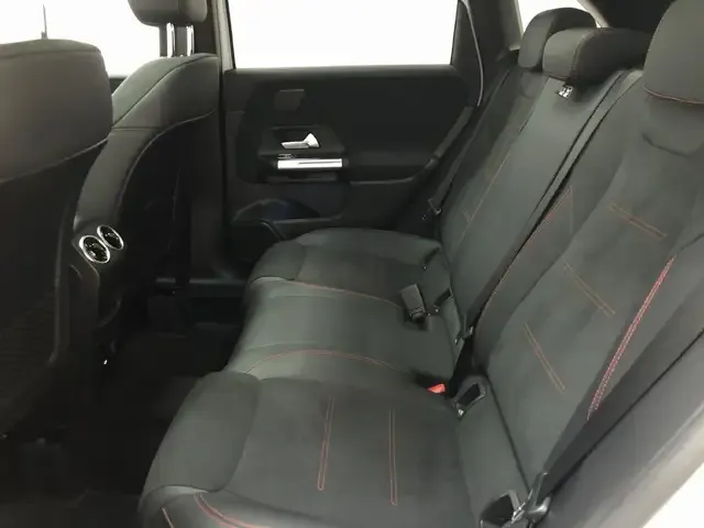 Mercedes-Benz B 220
