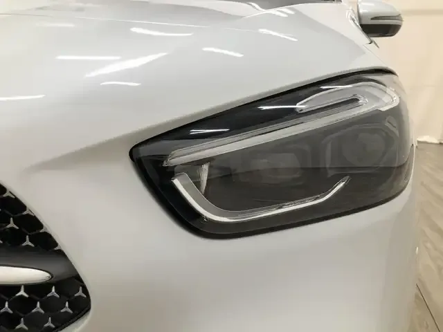 Mercedes-Benz B 220