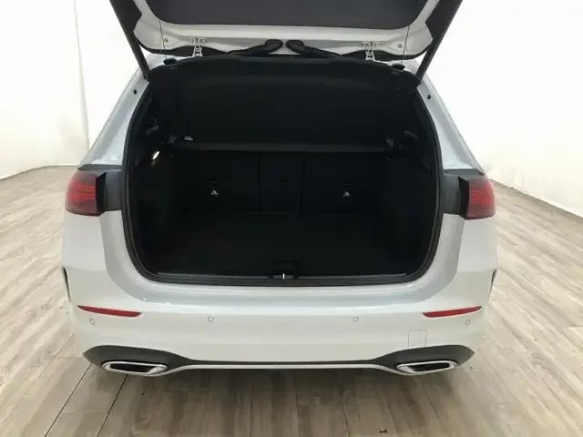 Mercedes-Benz B 220
