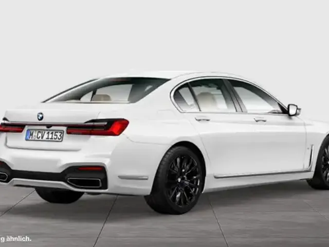 BMW 730