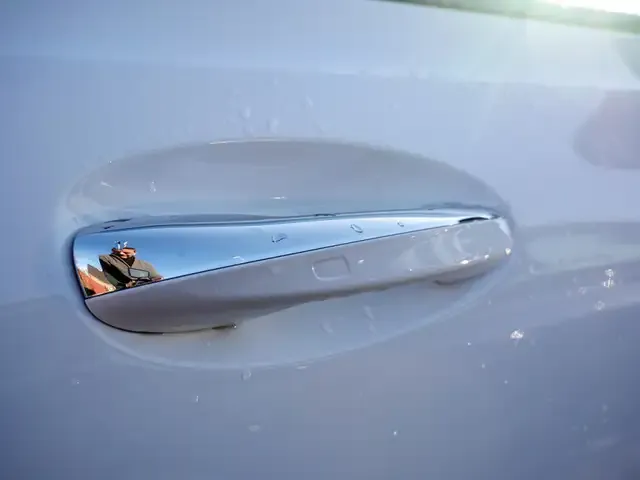 Mercedes-Benz EQB 300