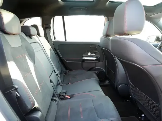 Mercedes-Benz EQB 300