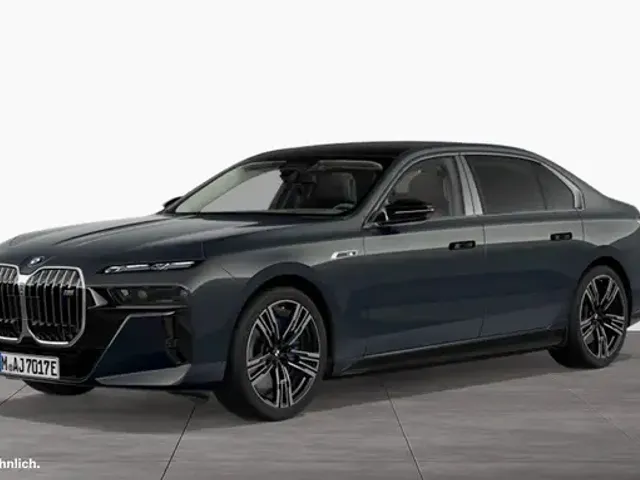 BMW i7
