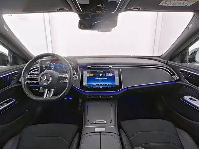 Mercedes-Benz E 200