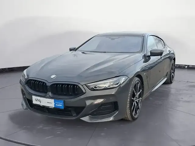 BMW 840