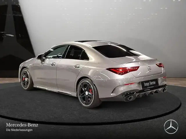 Mercedes-Benz CLA 35 AMG