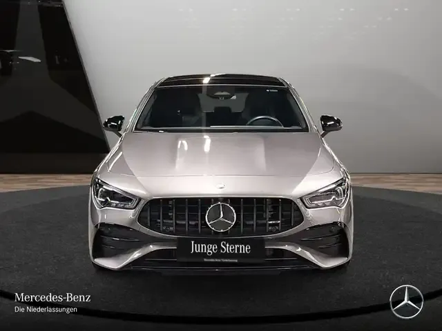 Mercedes-Benz CLA 35 AMG