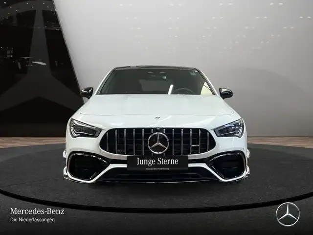 Mercedes-Benz CLA 45 AMG