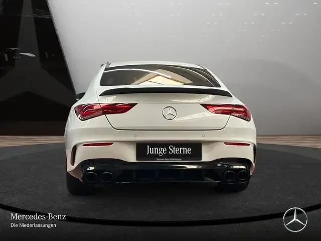 Mercedes-Benz CLA 45 AMG