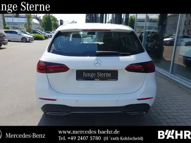 Mercedes-Benz B 200