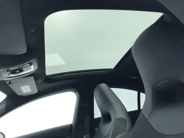 Mercedes-Benz CLA 220