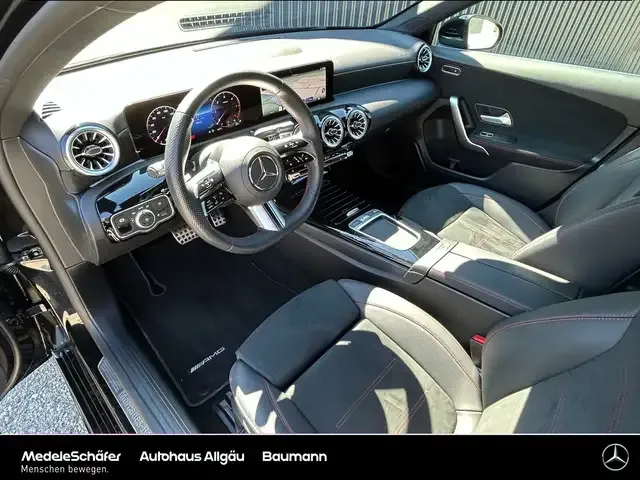 Mercedes-Benz A 220